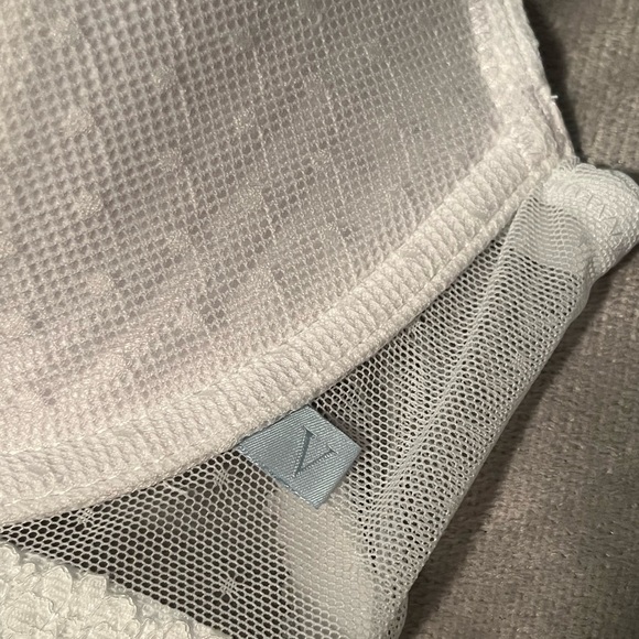 Sold- Victoria Secret Sexy Tee Lightly-Lined Lace Demi Bra - Picture 7 of 11